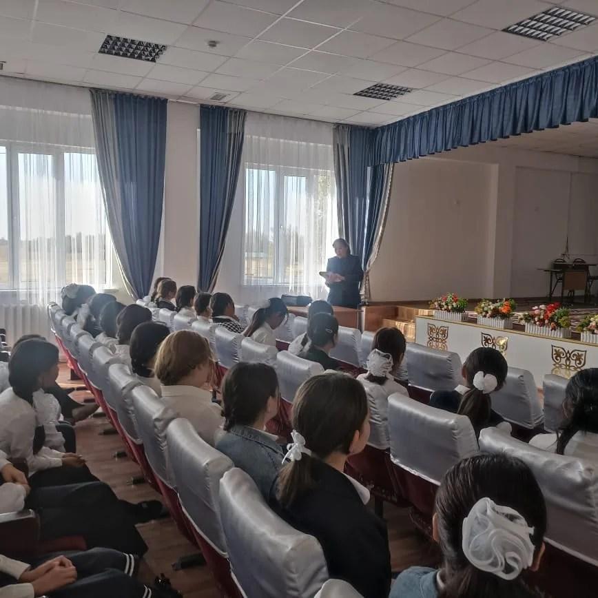 Қыздар жиналысы